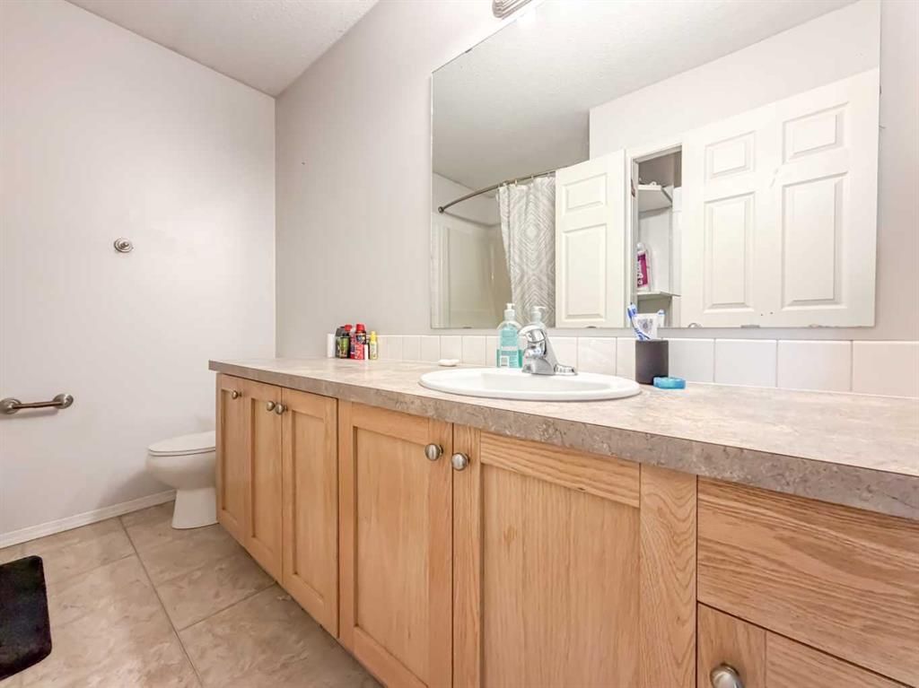 10761 74 Avenue  - Photo 16