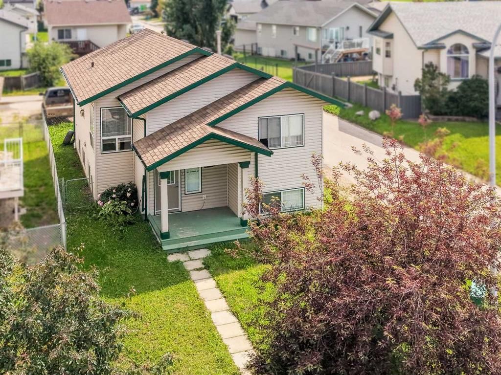 10761 74 Avenue  - Photo 2