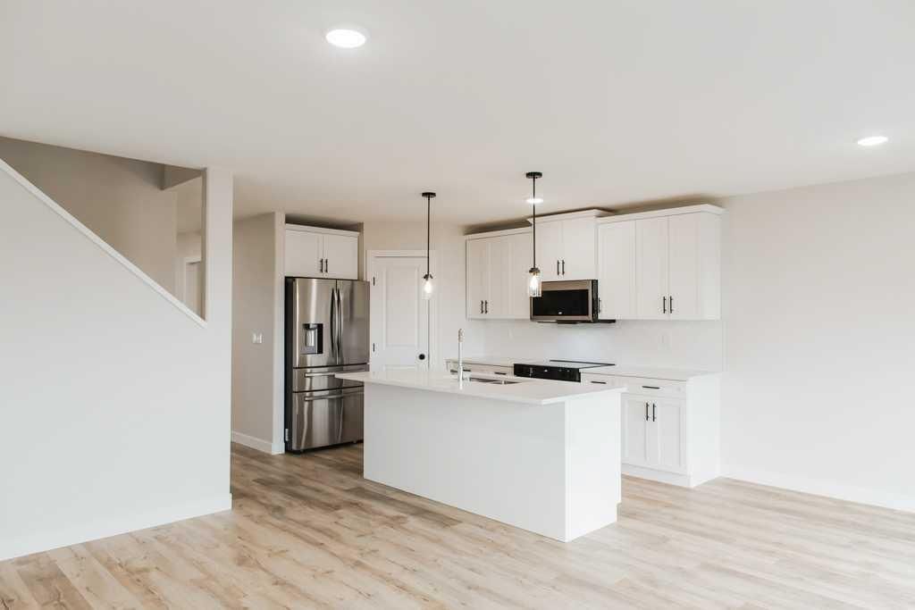 9617 Hillcrest Drive  - Photo 11