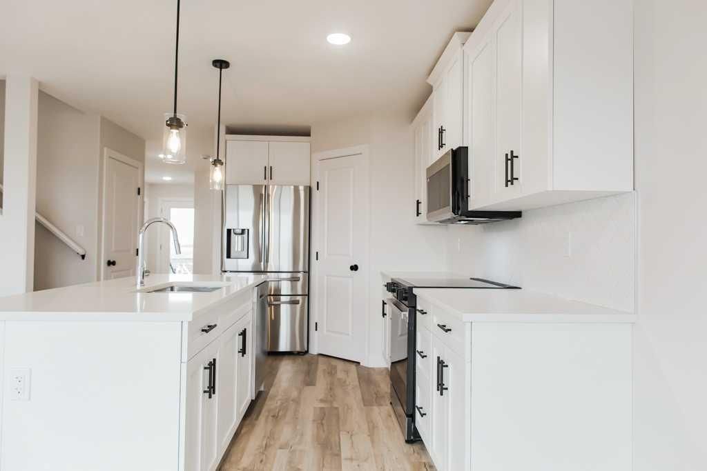 9617 Hillcrest Drive  - Photo 3