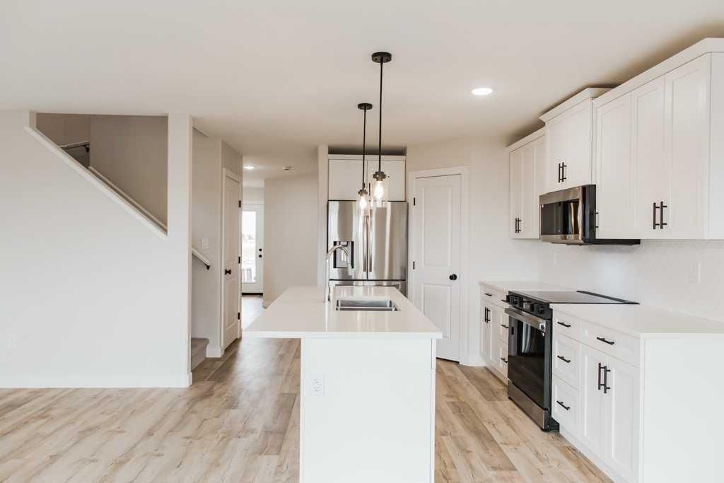 9617 Hillcrest Drive  - Photo 4