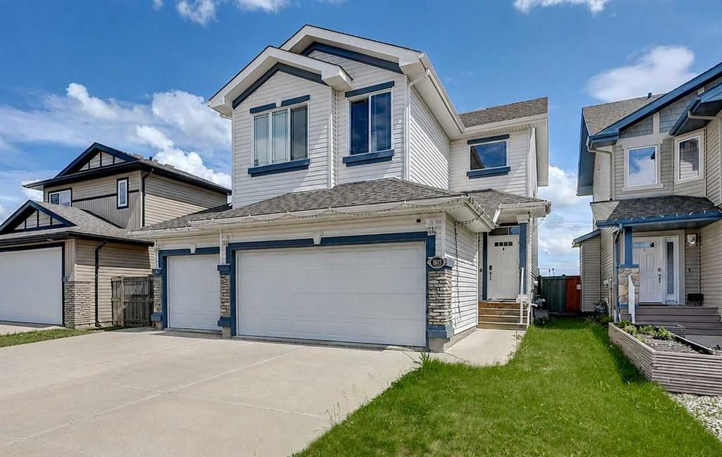8821 88 Street  - Photo 1