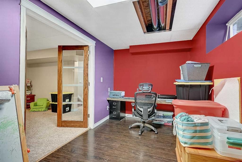 8821 88 Street  - Photo 32