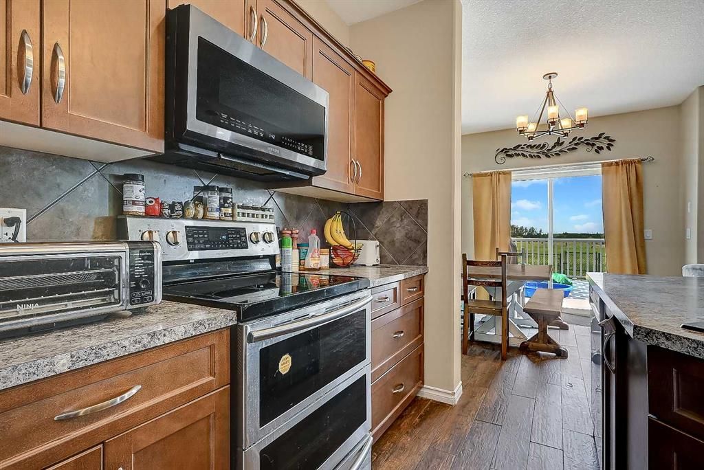 8821 88 Street  - Photo 9