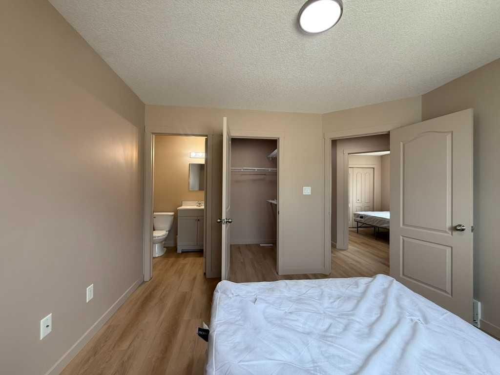10022 96 Avenue  - Photo 10