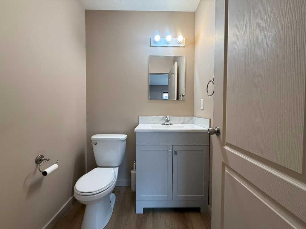 10022 96 Avenue  - Photo 12