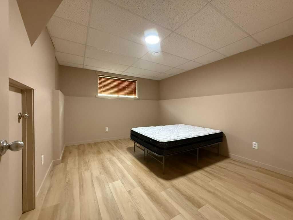 10022 96 Avenue  - Photo 17