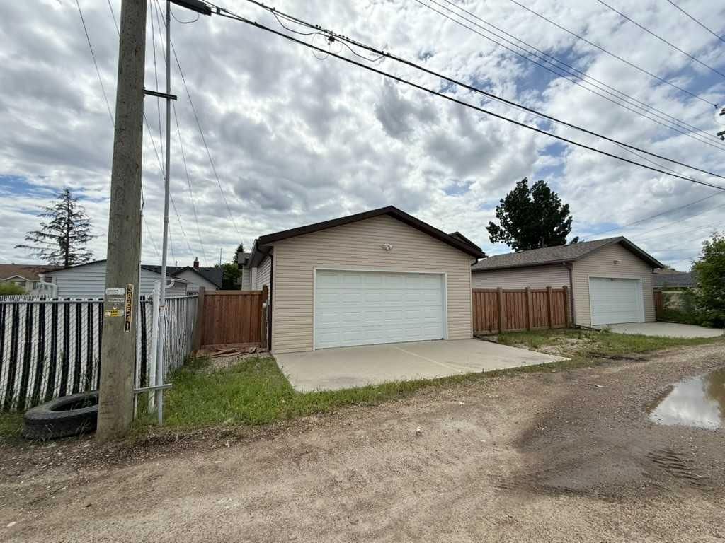 10022 96 Avenue  - Photo 30