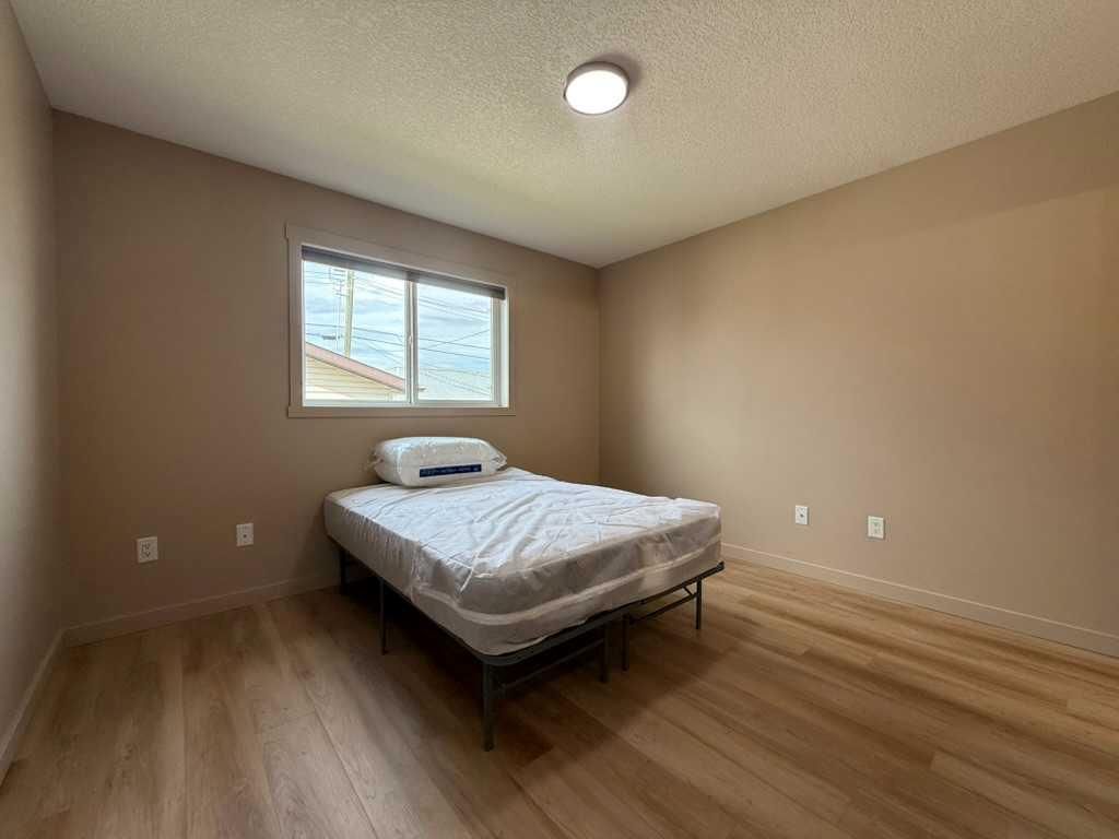 10022 96 Avenue  - Photo 9