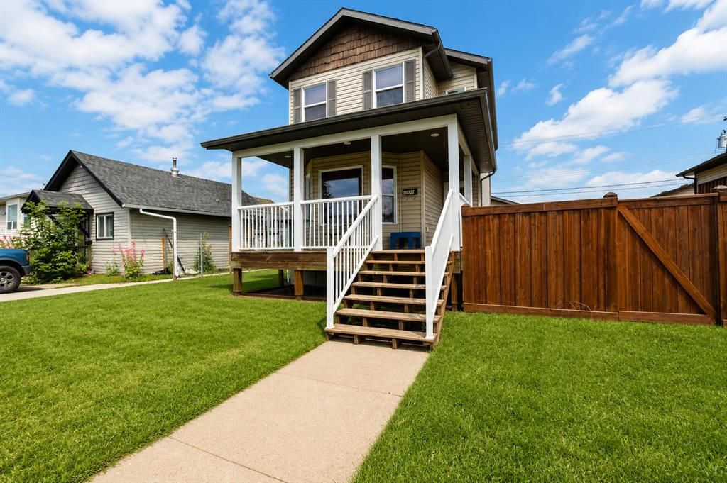 10024 96 Avenue  - Photo 1