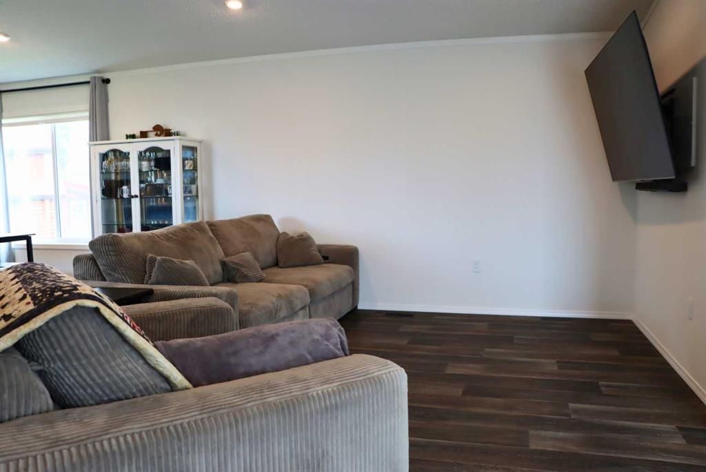 111, 71127 Range Road 234   - Photo 9