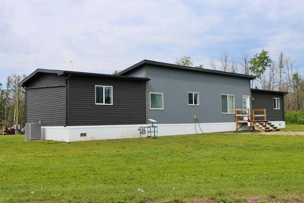 111, 71127 Range Road 234   - Photo 2