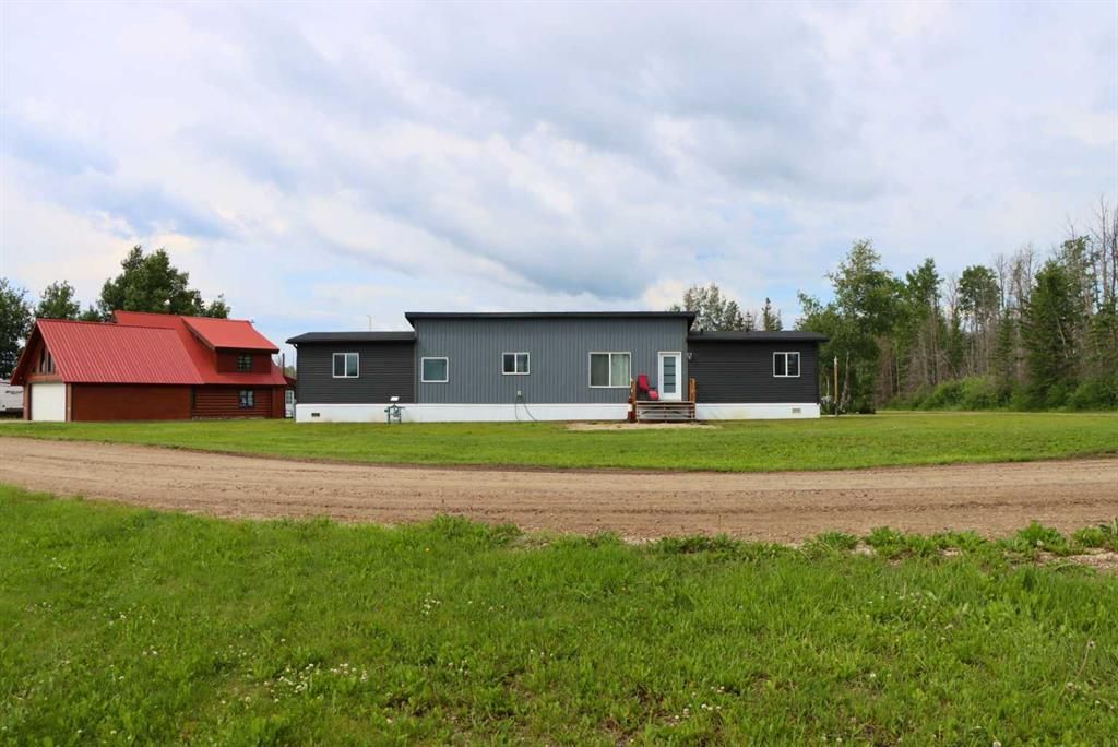111, 71127 Range Road 234   - Photo 3