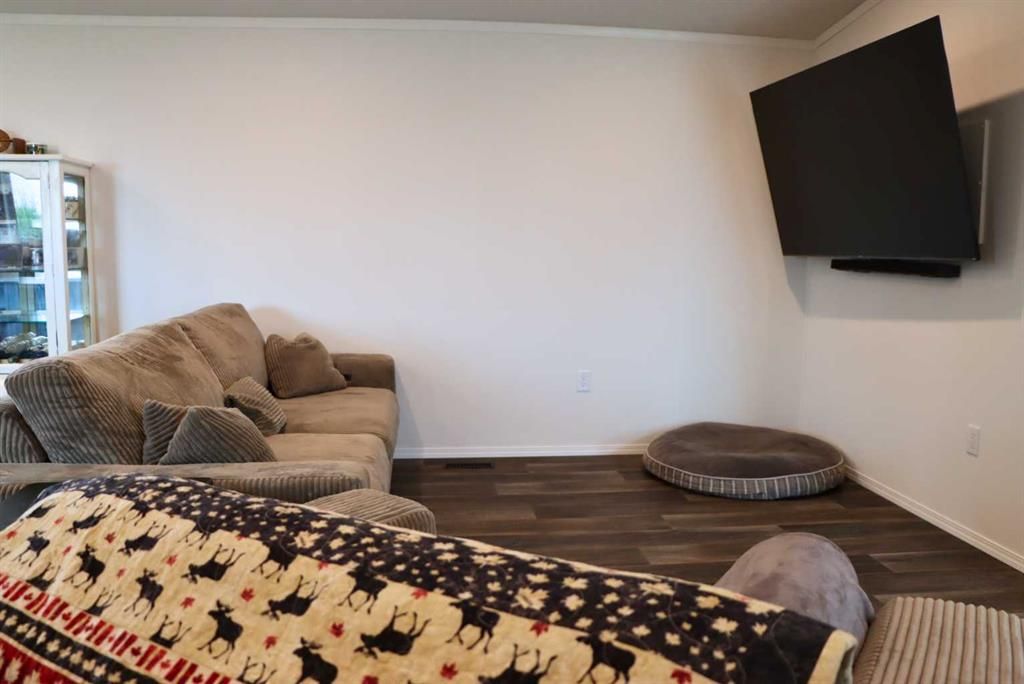 111, 71127 Range Road 234   - Photo 8
