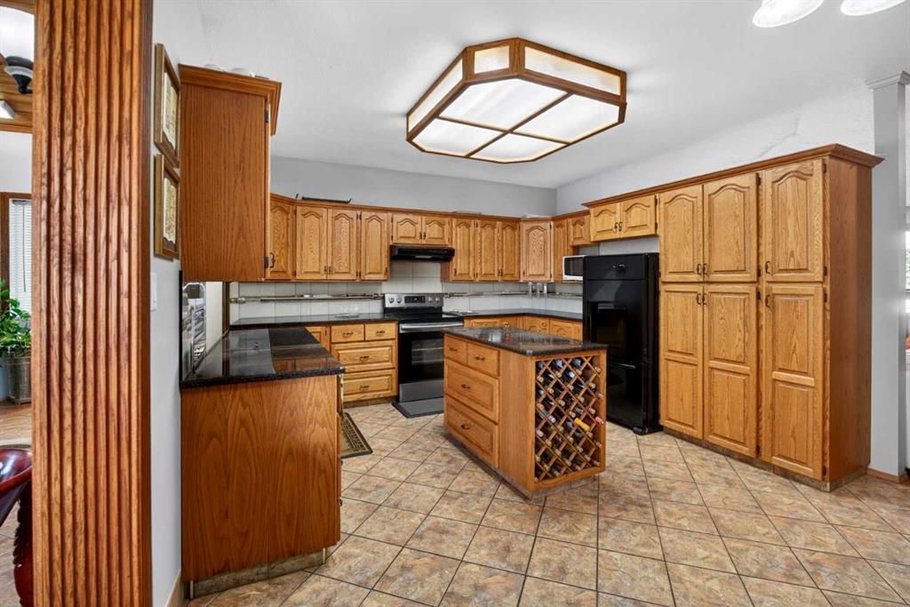 9105 Crystal Lake Drive   - Photo 10