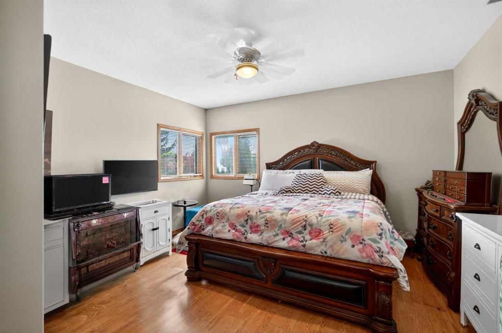 9105 Crystal Lake Drive   - Photo 13