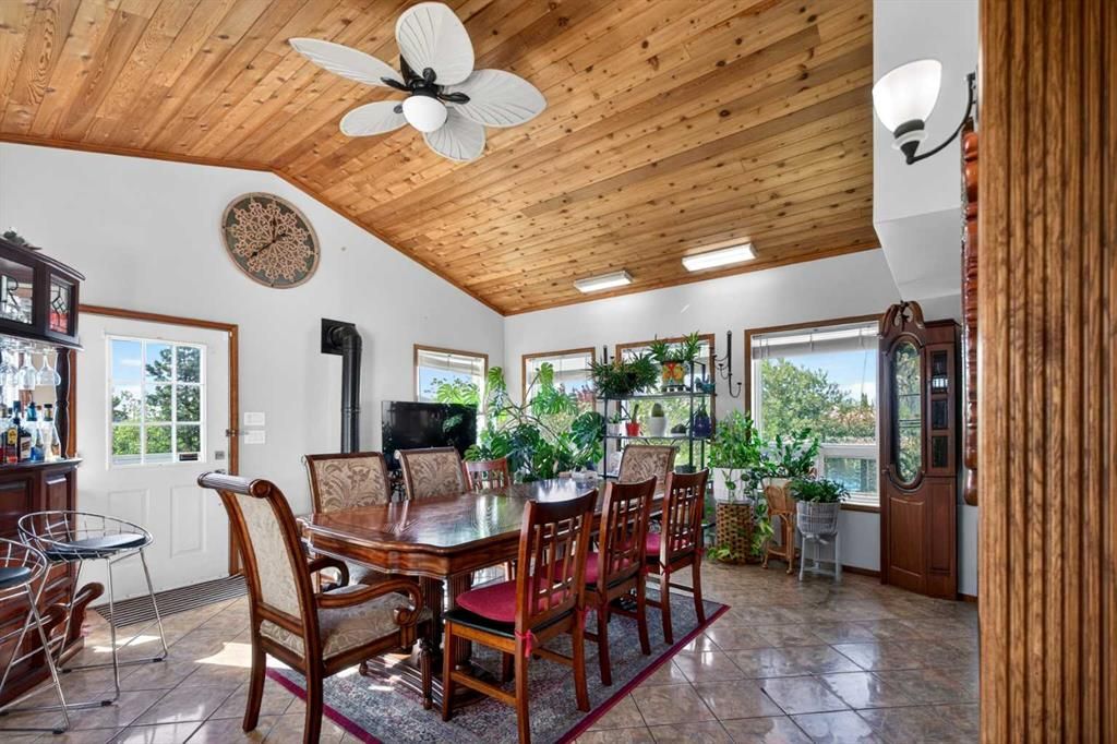 9105 Crystal Lake Drive   - Photo 19