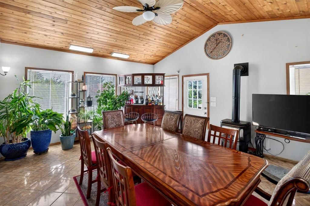 9105 Crystal Lake Drive   - Photo 9