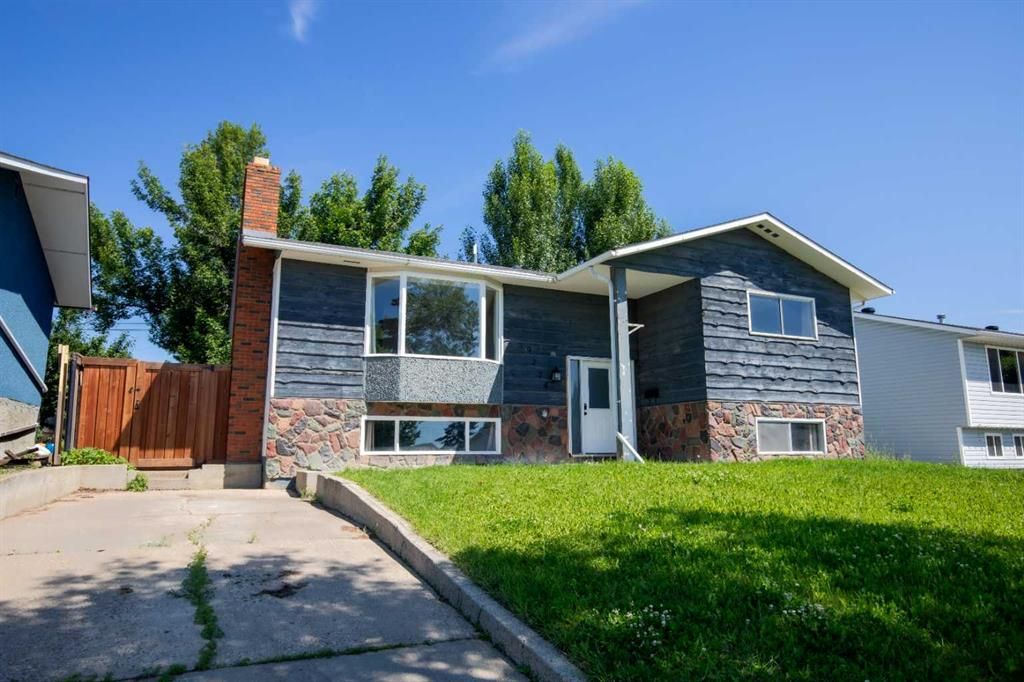 9224 107 Avenue  - Photo 2