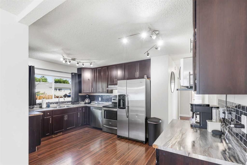 9224 107 Avenue  - Photo 3