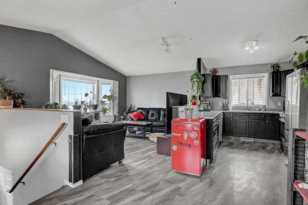 9748 123 Avenue  - Photo 5