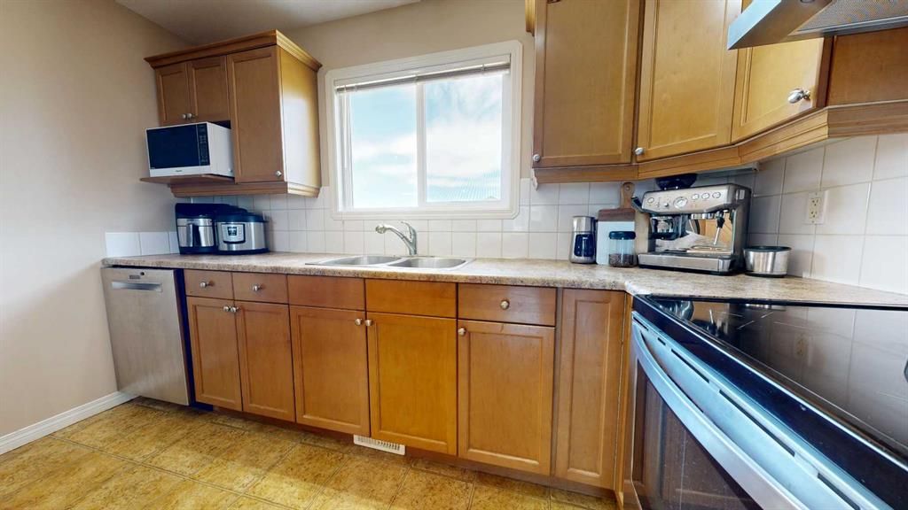 F101, 8640 103 Avenue  - Photo 13