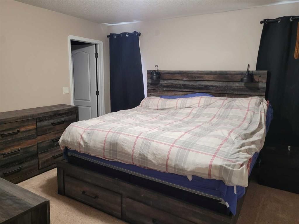 9217 129 Avenue  - Photo 10