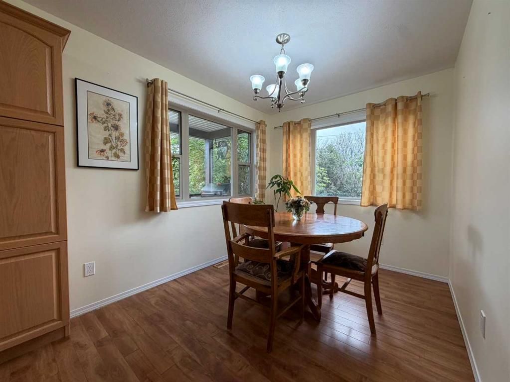 906 3 Avenue  - Photo 22