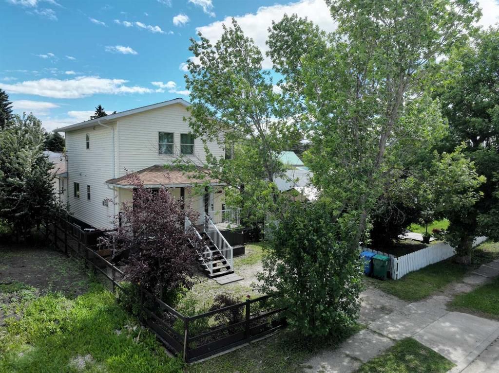 906 3 Avenue  - Photo 3