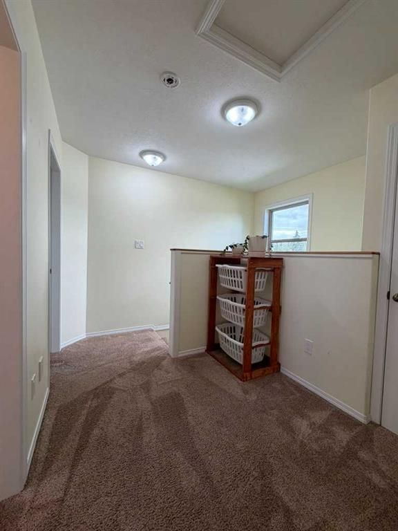 906 3 Avenue  - Photo 32