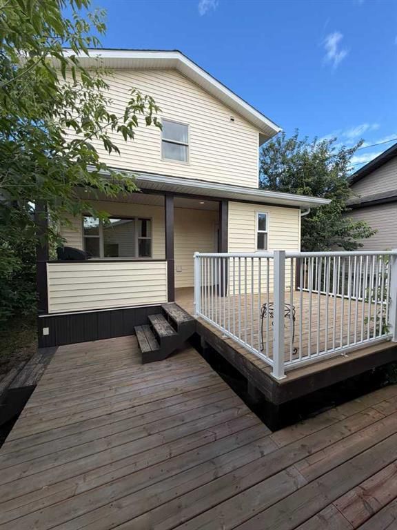 906 3 Avenue  - Photo 41