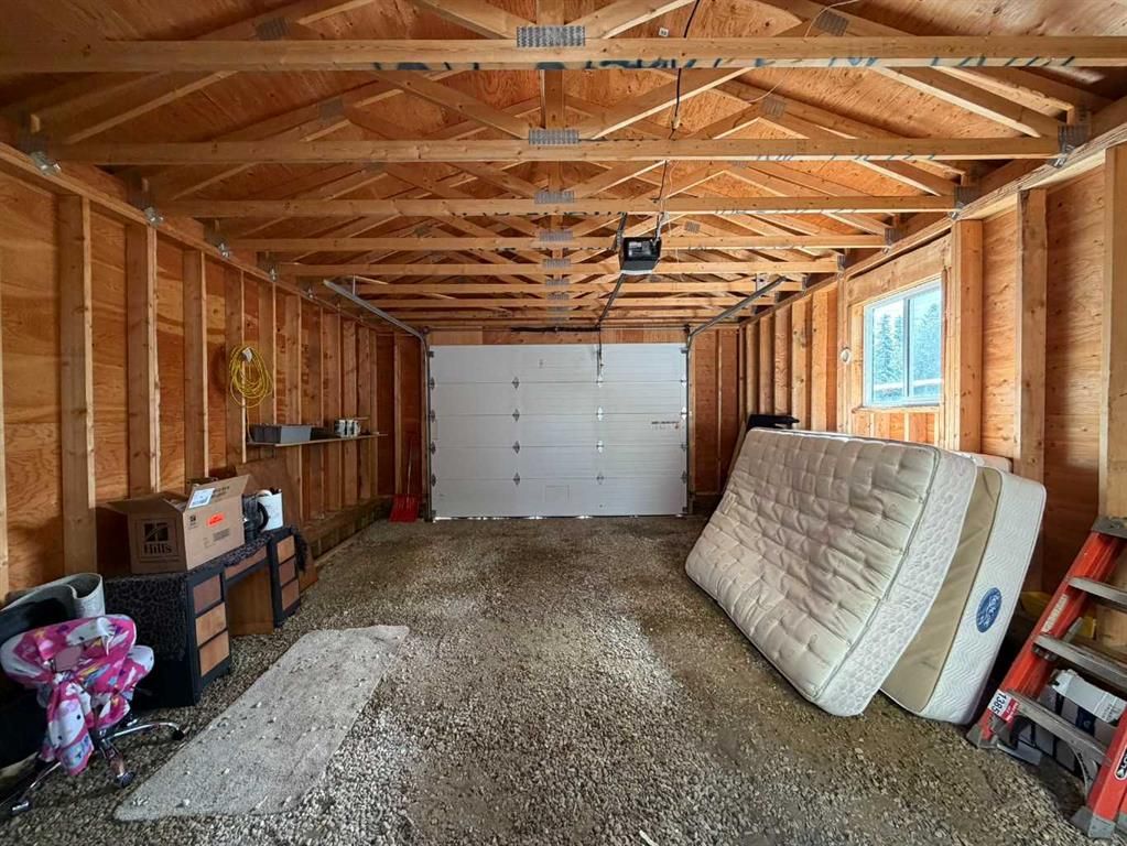 906 3 Avenue  - Photo 44