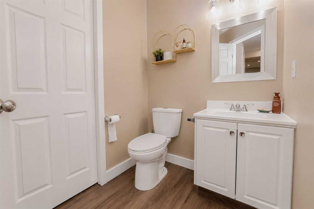804 Cherry Crescent   - Photo 19