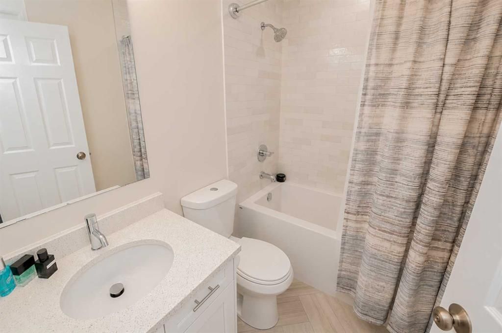804 Cherry Crescent   - Photo 32