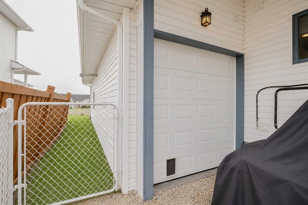804 Cherry Crescent   - Photo 36