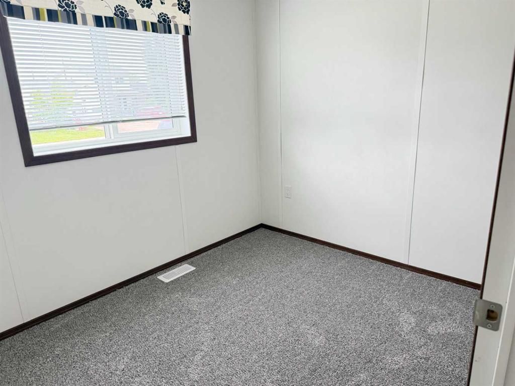 9905 103 Avenue  - Photo 13