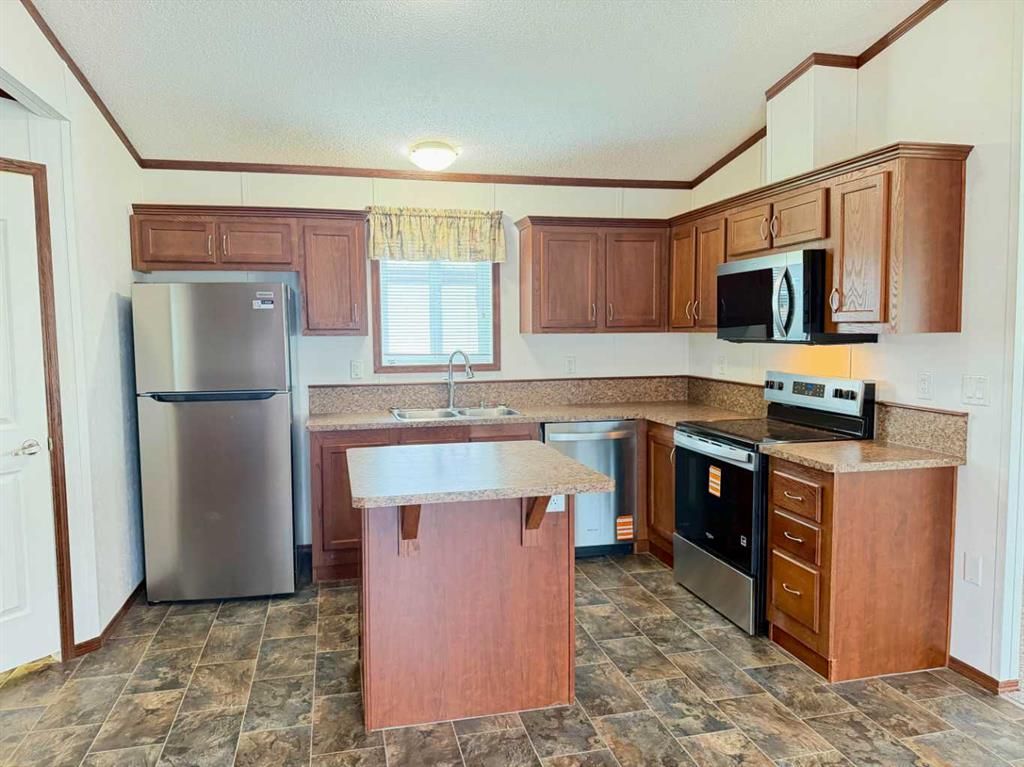 9905 103 Avenue  - Photo 4