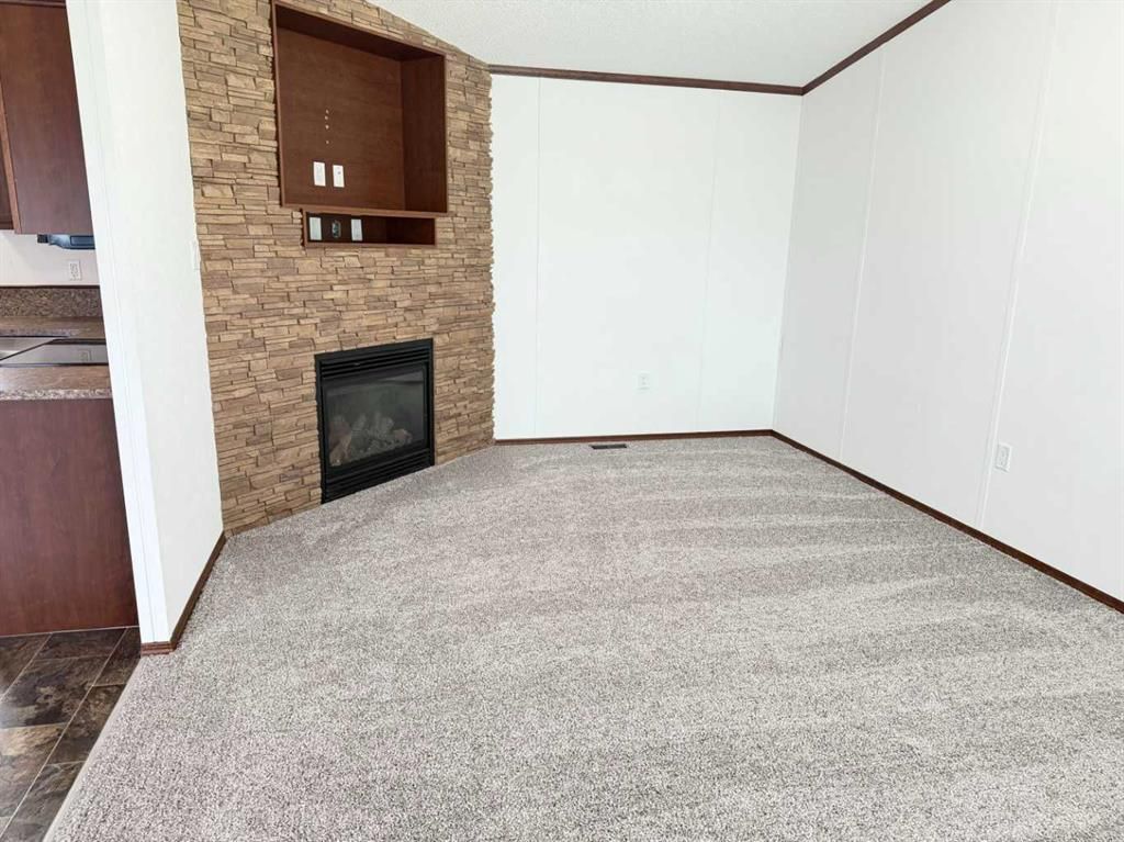9905 103 Avenue  - Photo 8