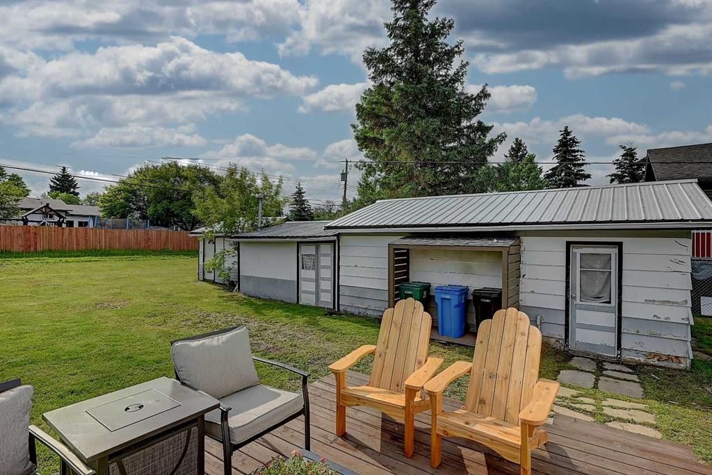 914 6 Avenue  - Photo 20