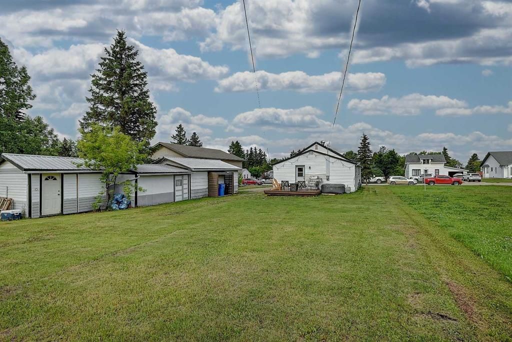 914 6 Avenue  - Photo 22