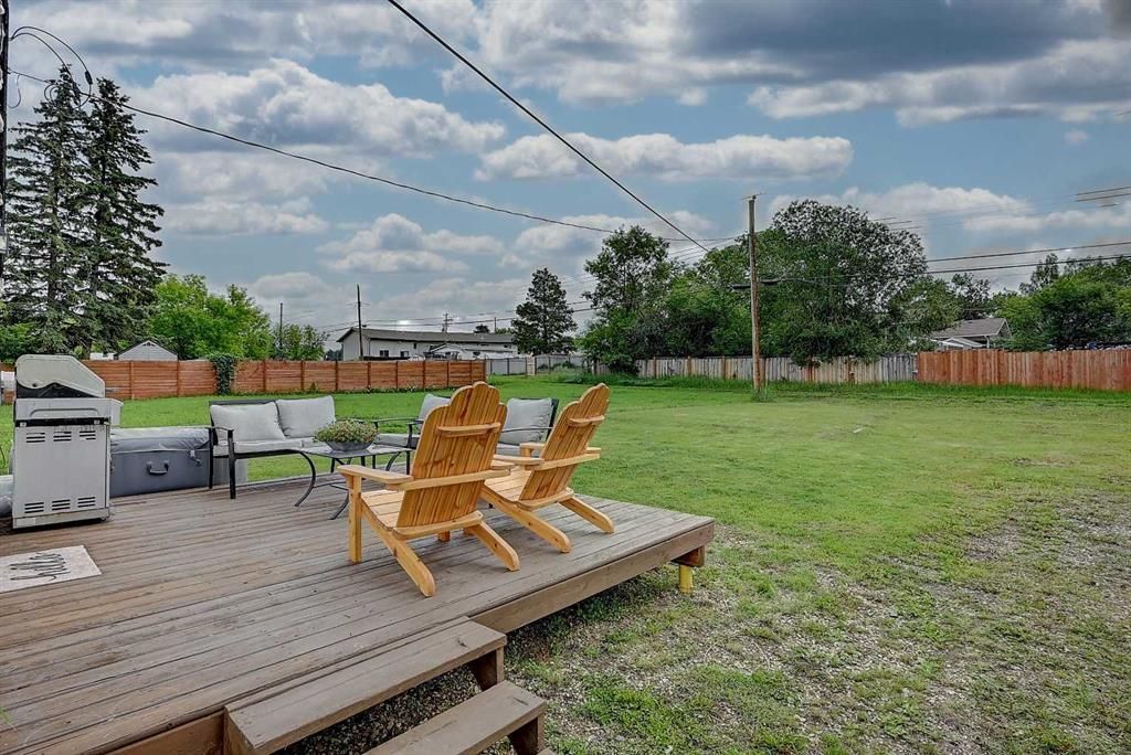 914 6 Avenue  - Photo 24