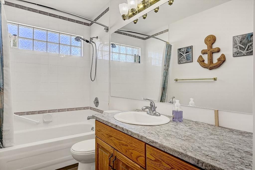 11819 91a Street  - Photo 24