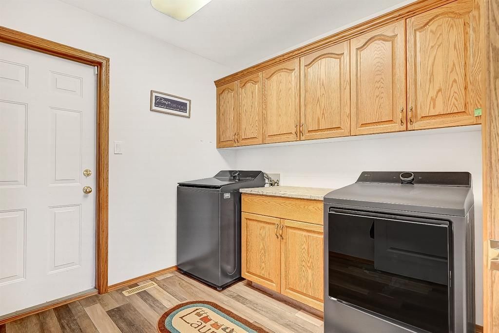 11819 91a Street  - Photo 25
