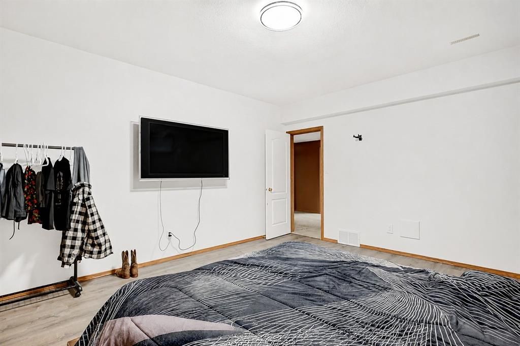 11819 91a Street  - Photo 29