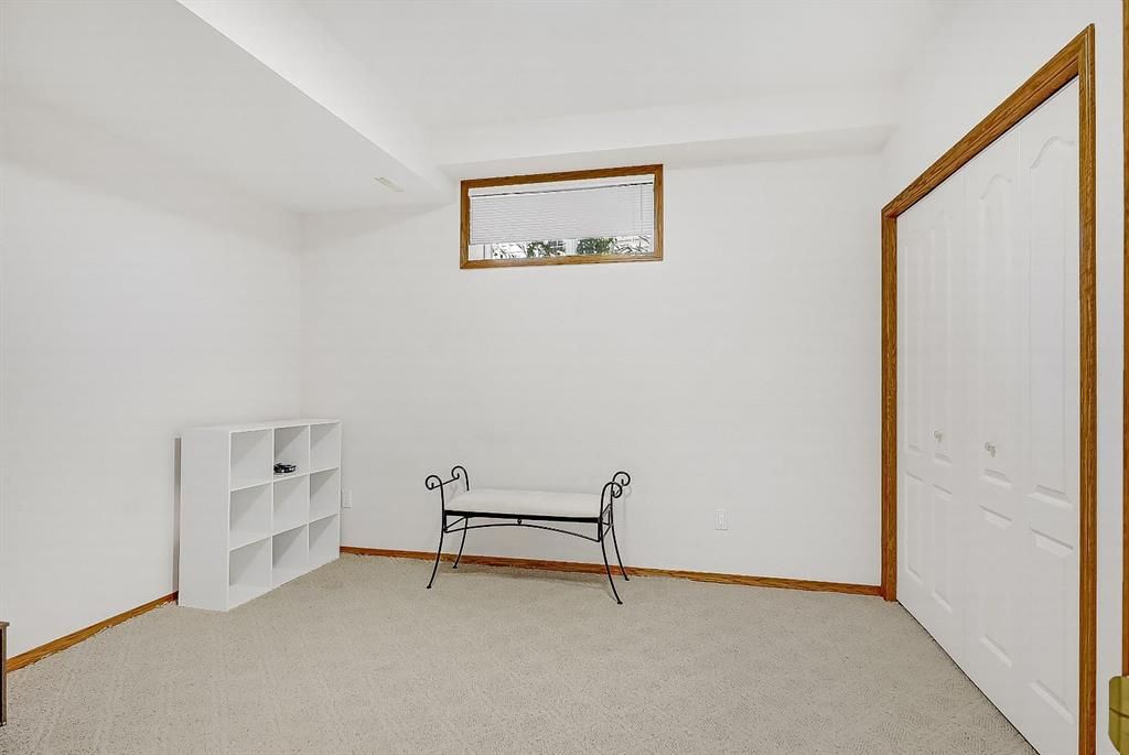 11819 91a Street  - Photo 32