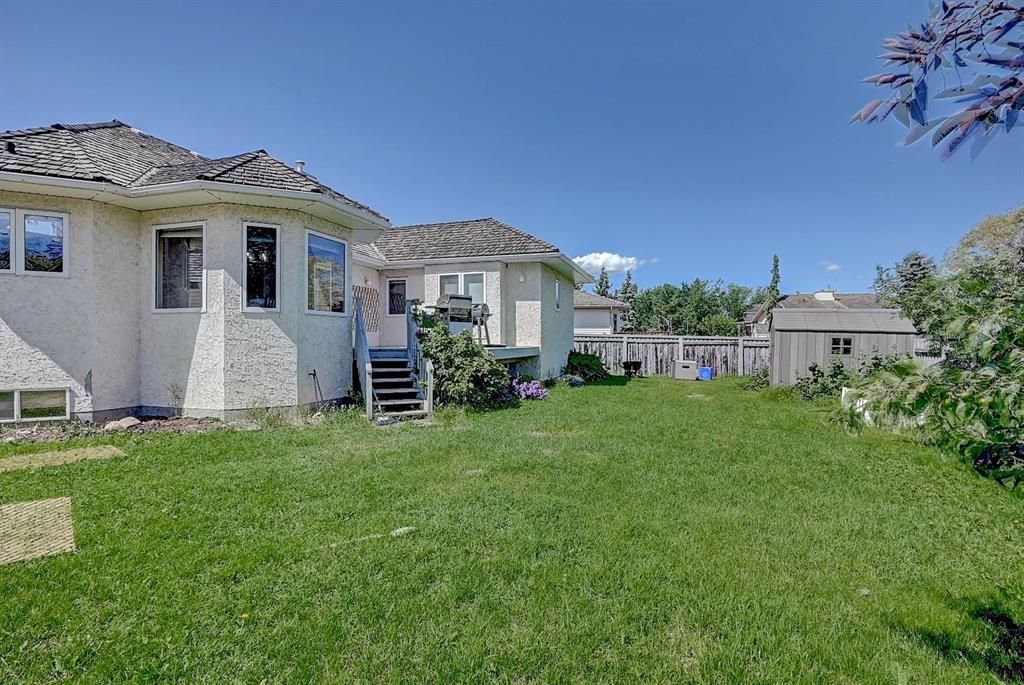 11819 91a Street  - Photo 38