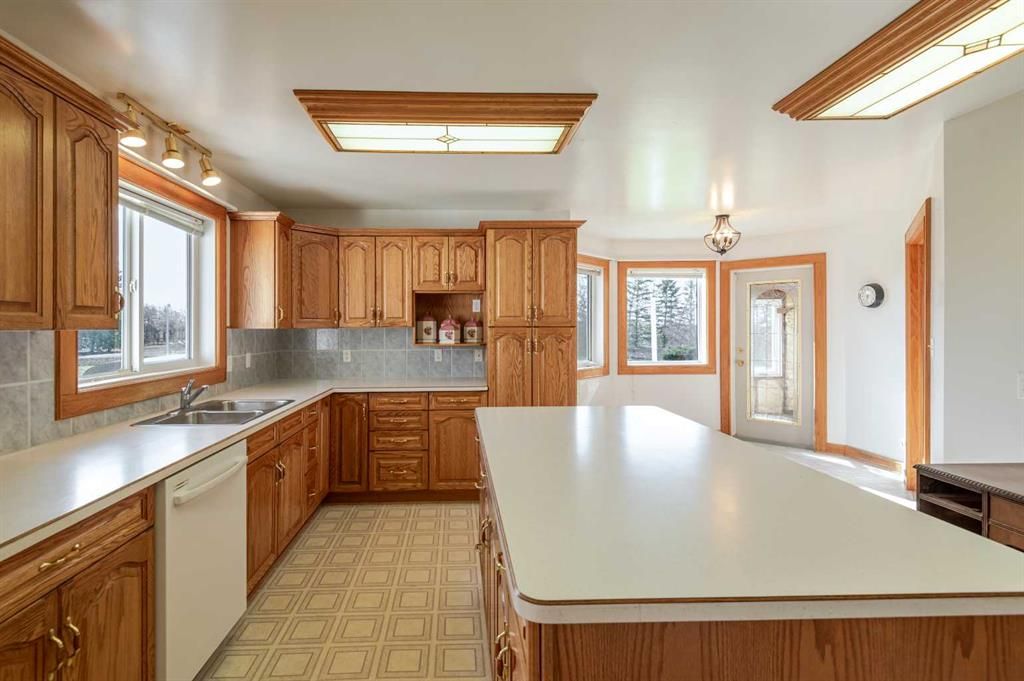 731006 Range Road 51   - Photo 18