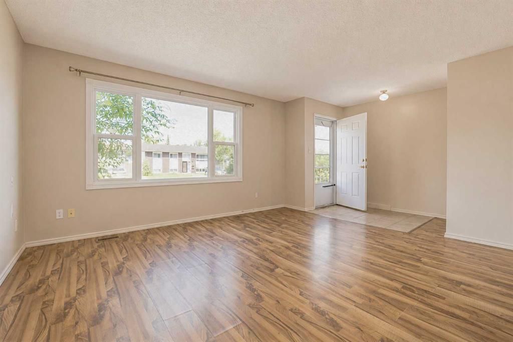 9309 103 Avenue  - Photo 3