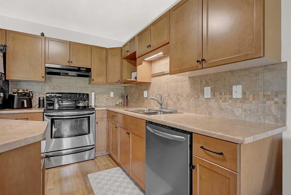 11204 71 Avenue  - Photo 9