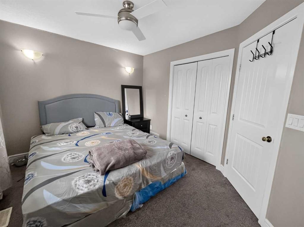 8606 102a Avenue  - Photo 12